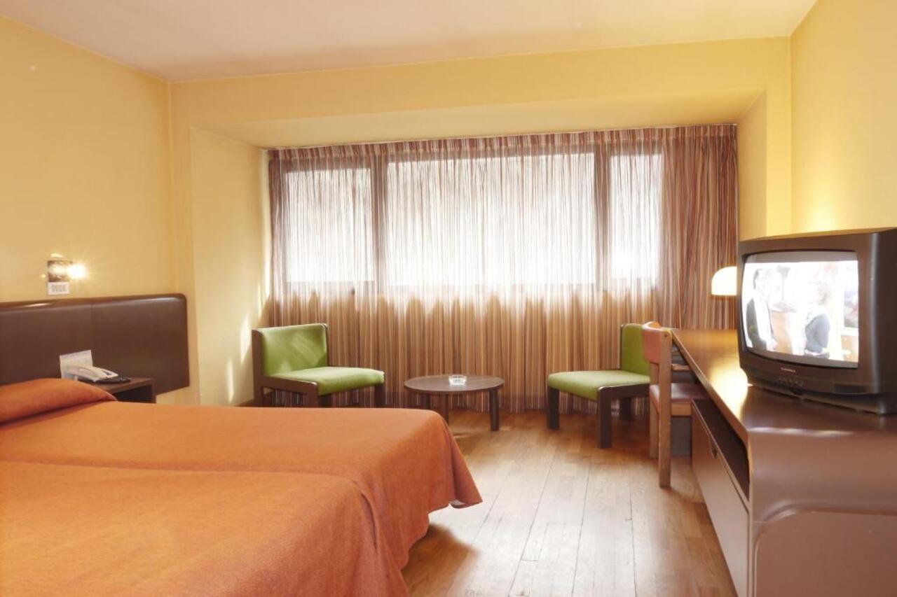 Hotel Sant Eloi Sant Julià de Lòria Camera foto