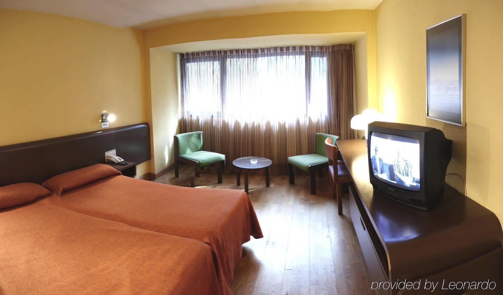 Hotel Sant Eloi Sant Julià de Lòria Camera foto