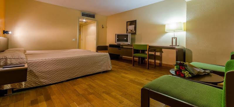 Hotel Sant Eloi Sant Julià de Lòria Esterno foto